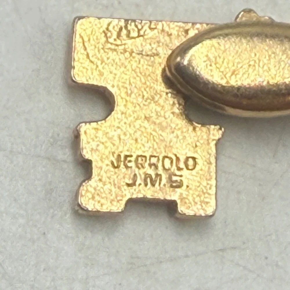 Vintage Jerrolo JMS Gold Tone Skeleton Key Tie Clip Ornate Victorian Style